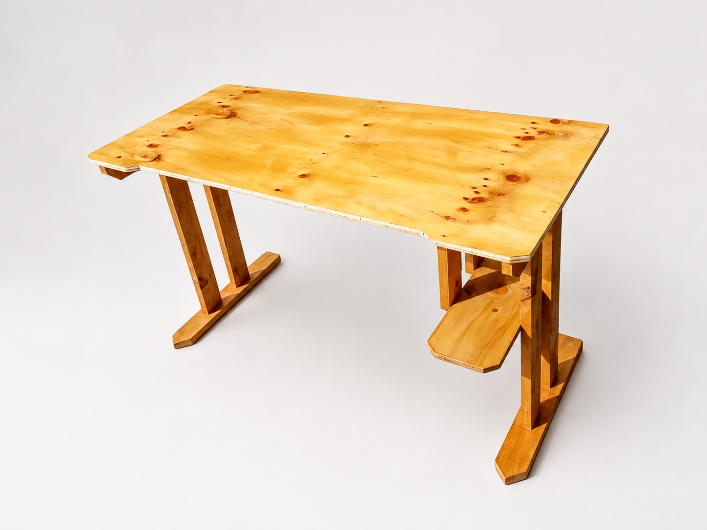 OakLine gaming desk viewed from the front right